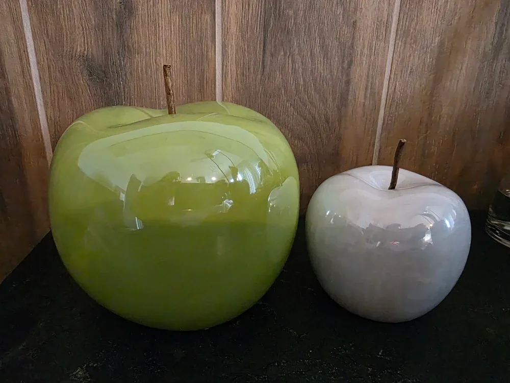 Decorative Apple Figurines - Green & White