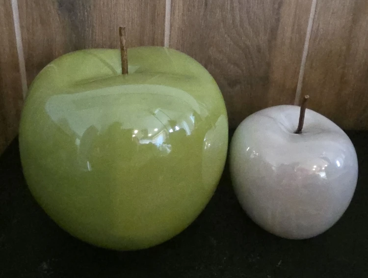 Decorative Apple Figurines - Green & White - photo 2