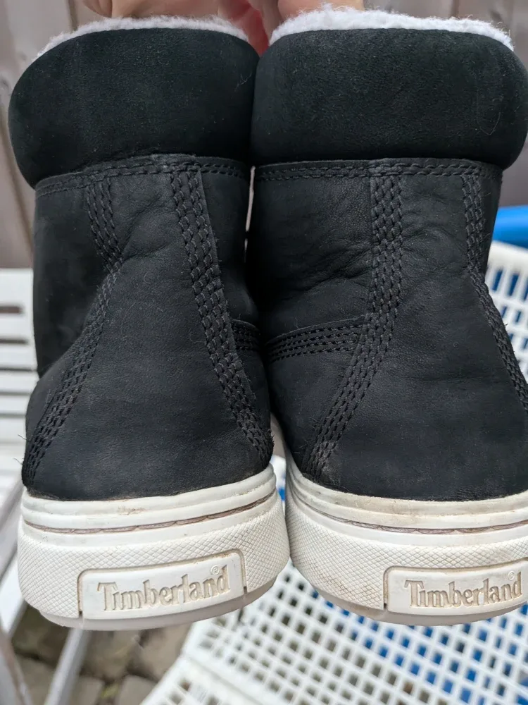 Timberland Black Leather High-Top Sneakers sz Ladies 8 image indicator(5)