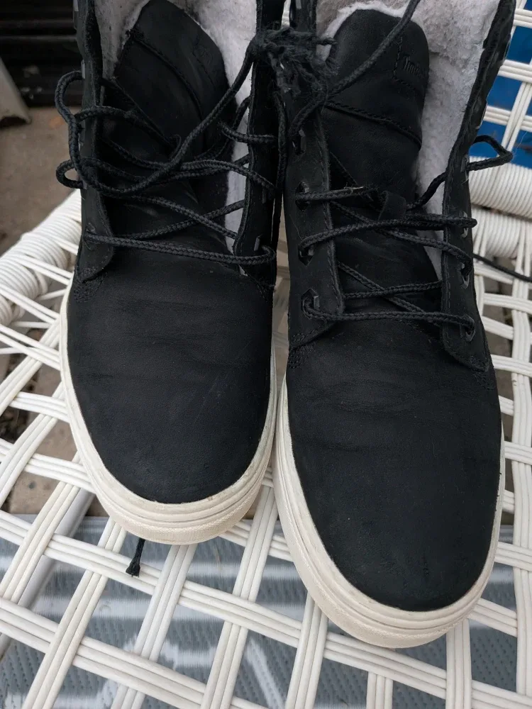 Timberland Black Leather High-Top Sneakers sz Ladies 8 image indicator(6)