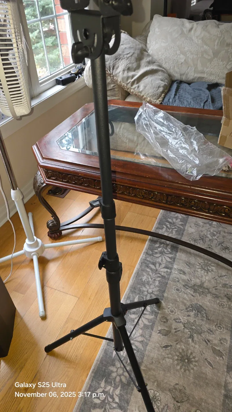 Adjustable Laptop Stand - Great Condition! image indicator(4)