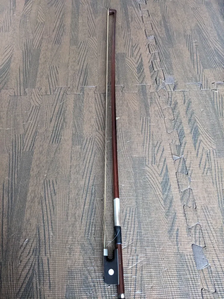 Viola with Bow and Case image indicator(6)