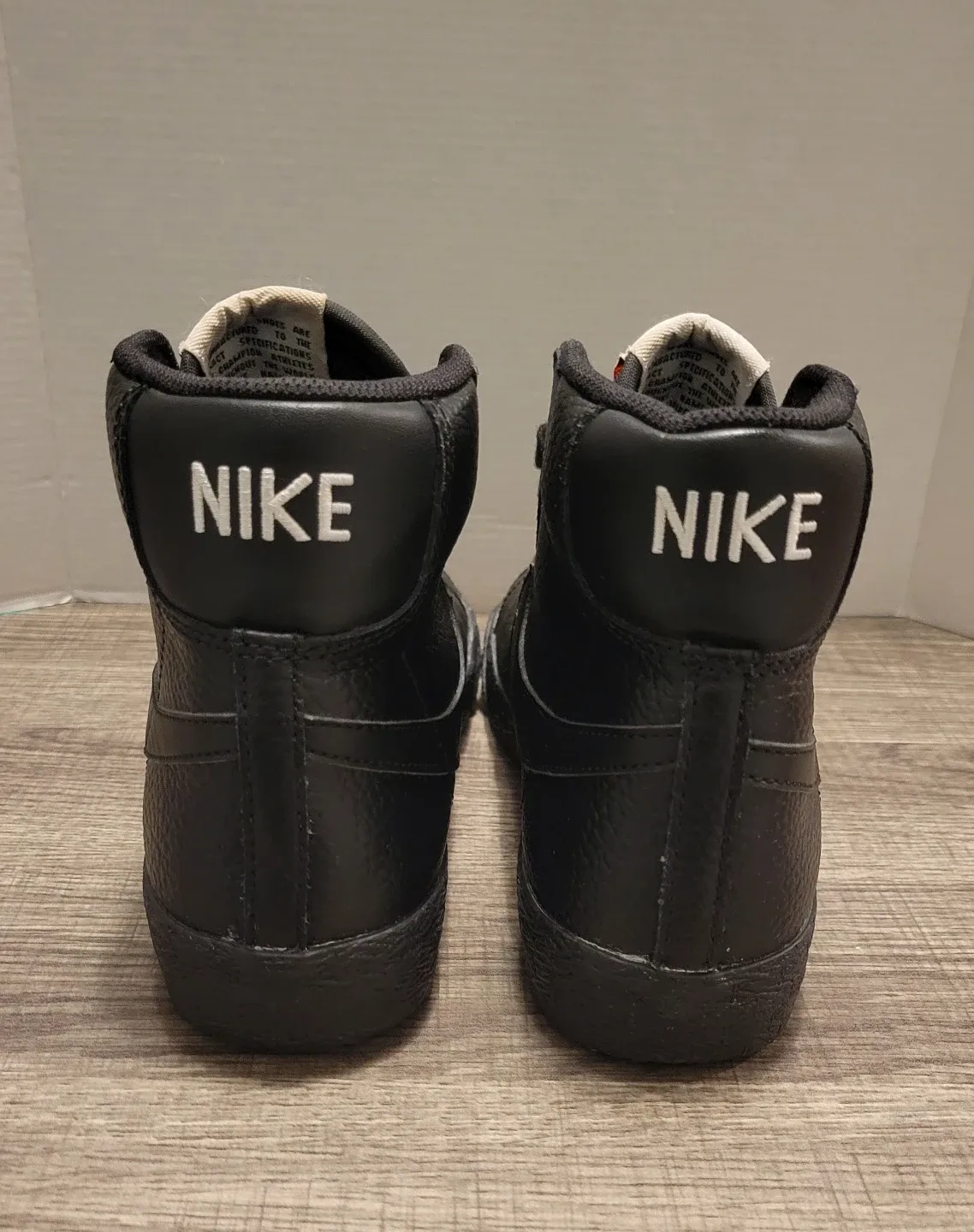 Nike Blazer Mid '77 Black Leather Size 5Y image indicator(6)