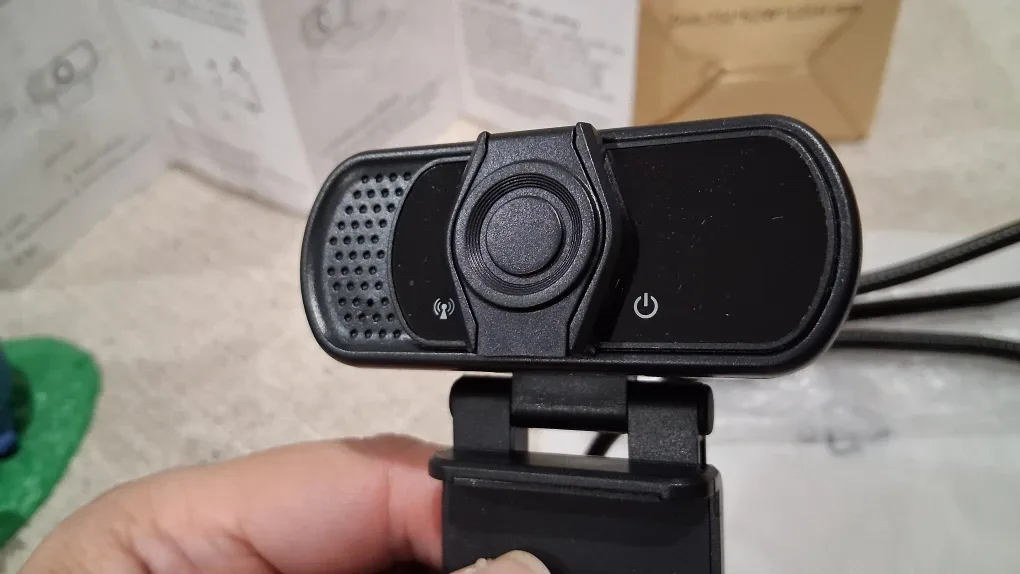 Webcam w noise reduction Mic, 1080p, Tripod image indicator(3)