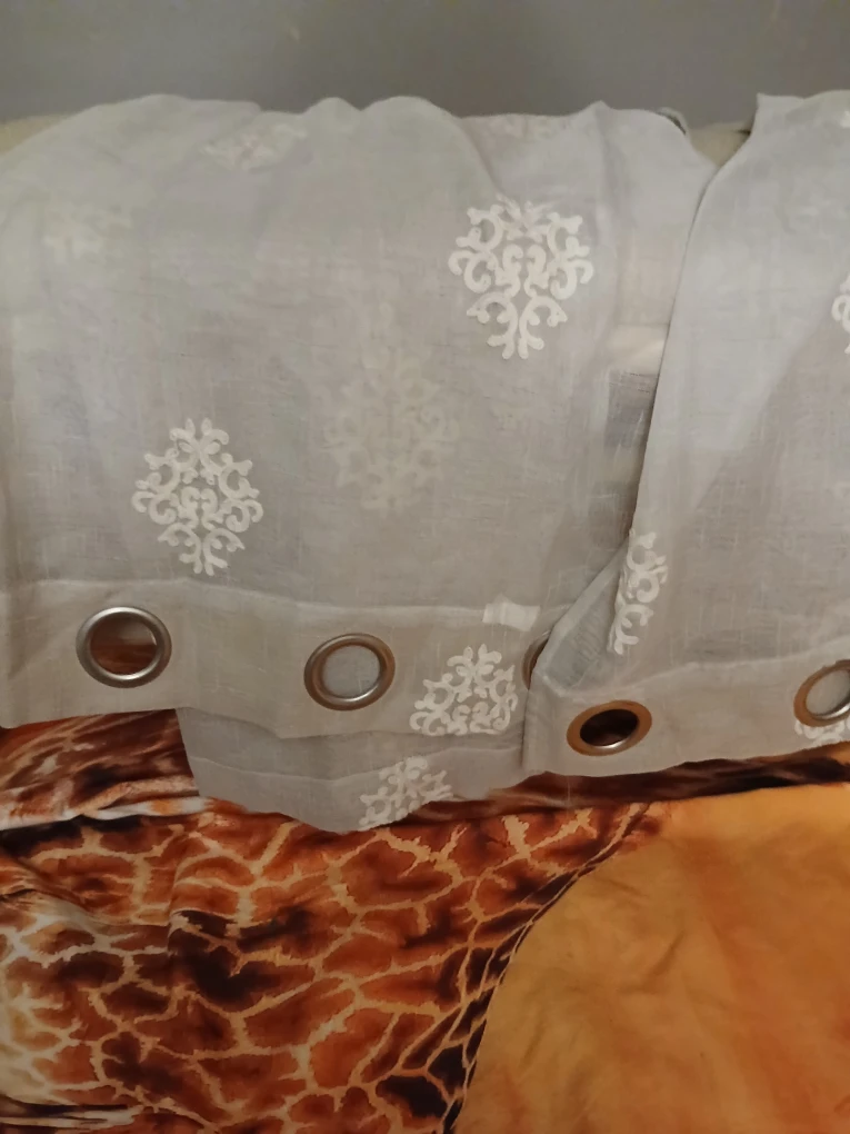 A SET OF MEDIUM  BEIGE WITH OFFWHITE DESIGN