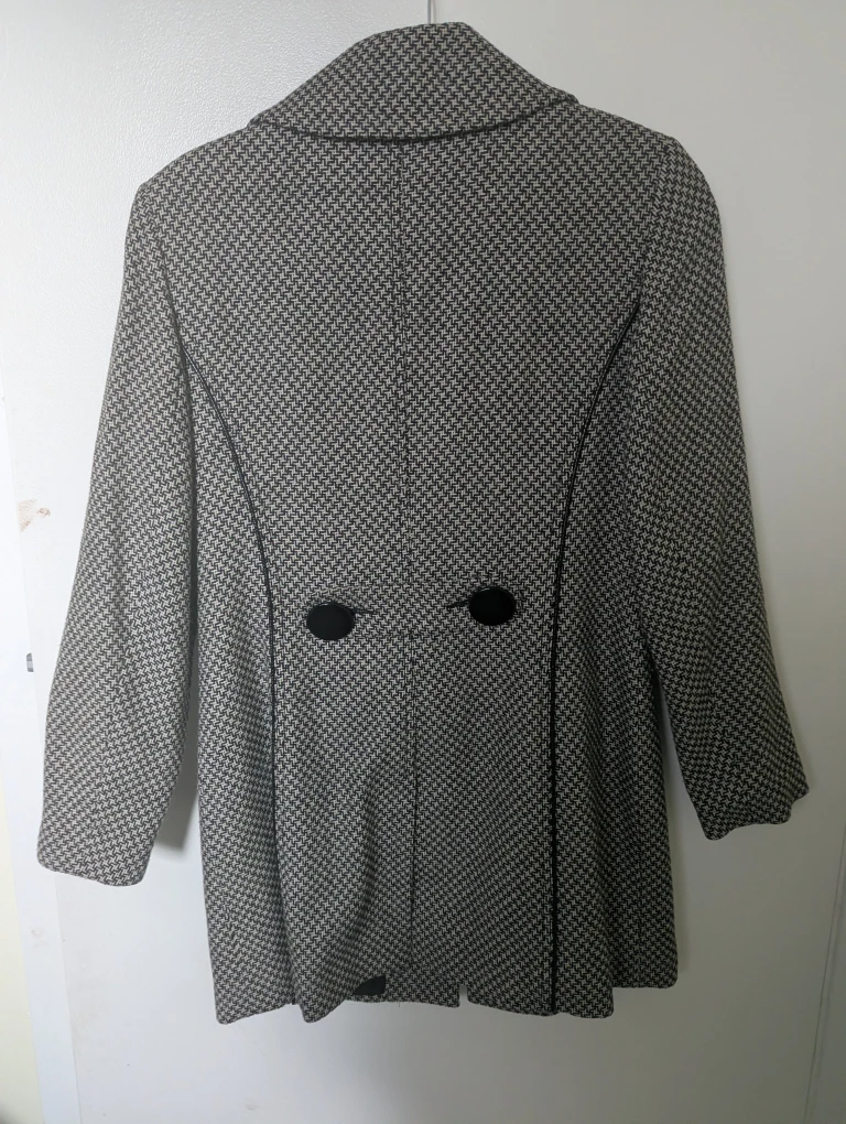 Proportion Petite Conrad C Houndstooth Coat - Size 2 - photo 2