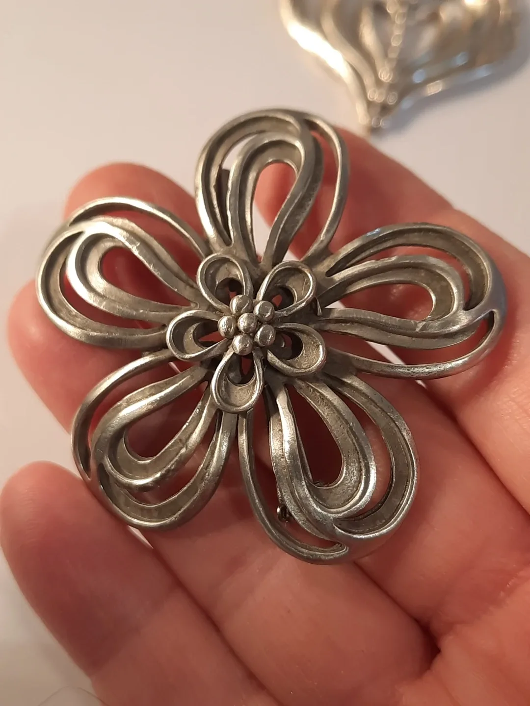 Vintage Ciro,Barkley and pewter brooch pensants - Set of 3 image indicator(9)