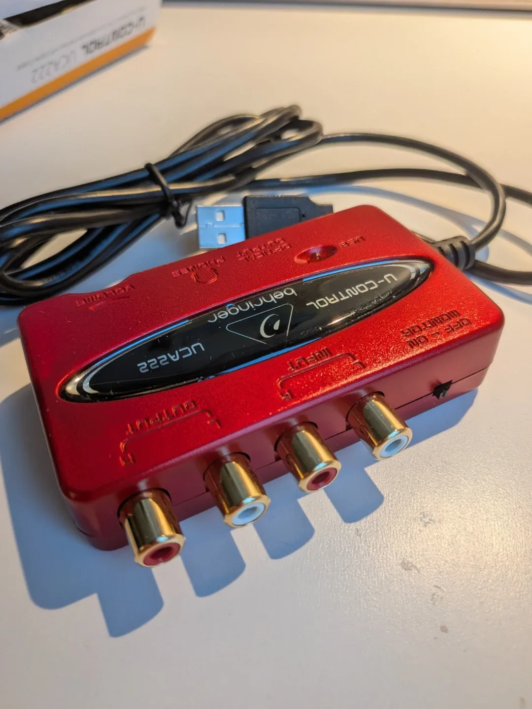 Behringer U-Control UCA222 Audio Interface - Red image indicator(2)