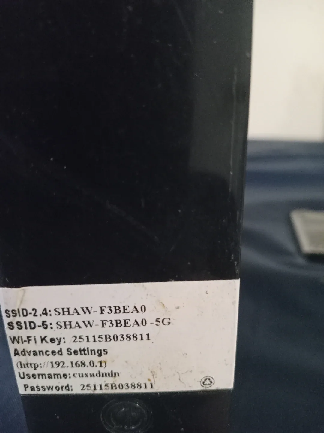 Microsoft Surface Laptop 1769 image indicator(5)