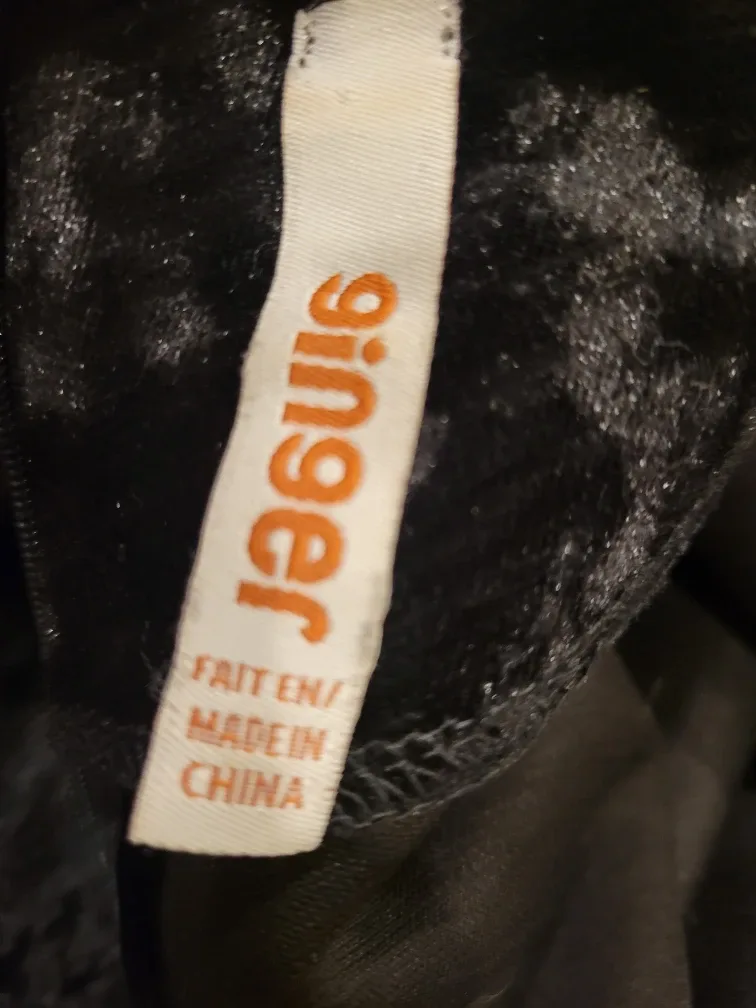 WOMEN'S MED BLACK VELVET DRESS image indicator(4)