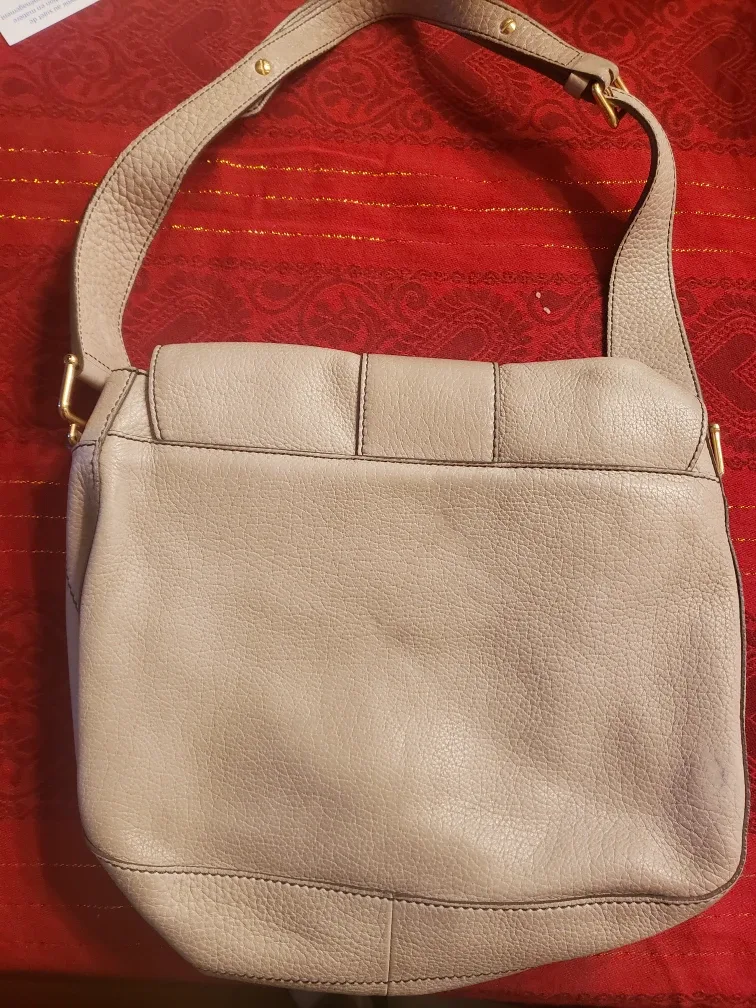 Tod's Beige Leather Shoulder Bag image indicator(2)