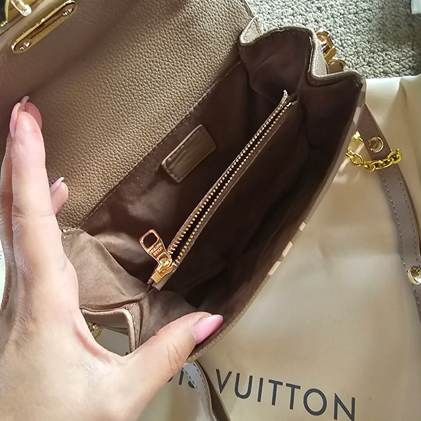 Louis Vuitton Monogram Empreinte Marais BB Bag image indicator(3)