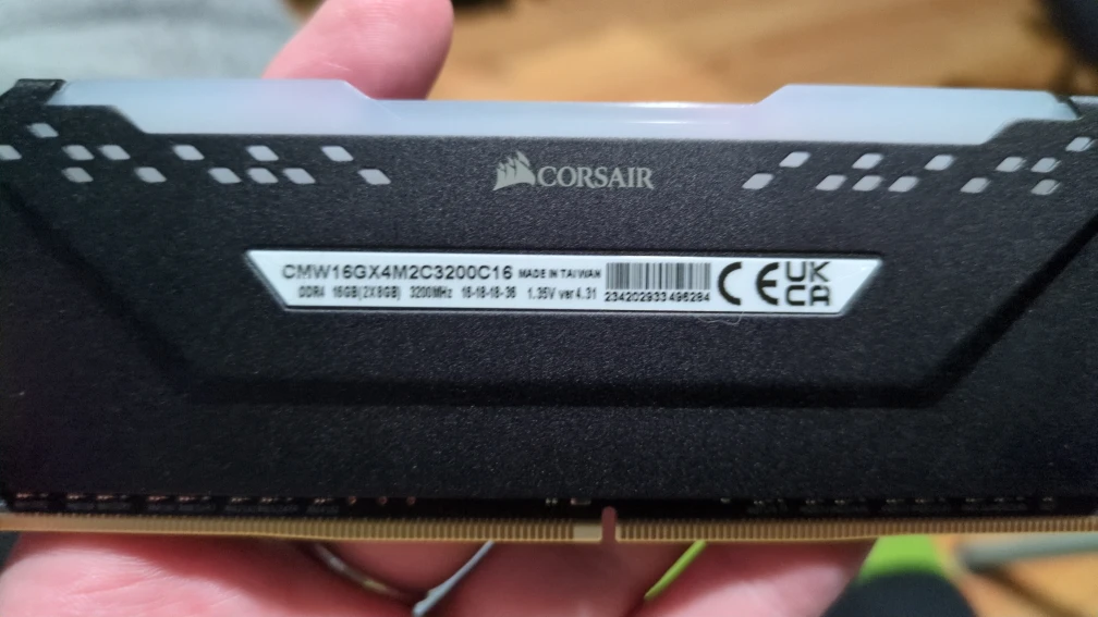 corsair vengeance RGB pro DDR4 3200mHz desktop RAM - photo 2