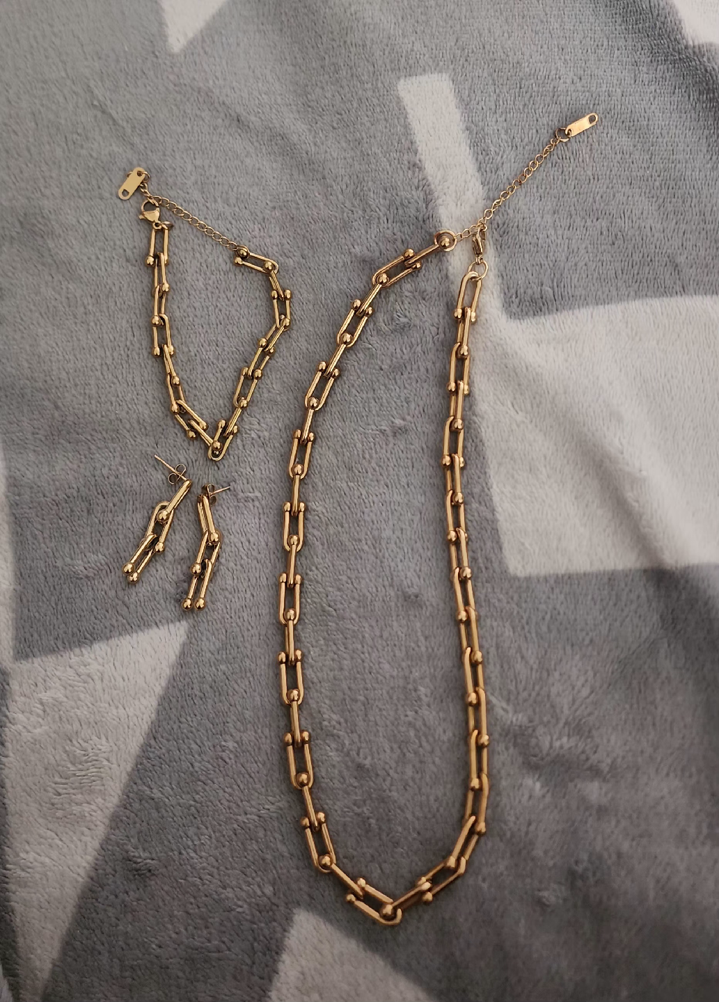 Non-Tarnish accessories set