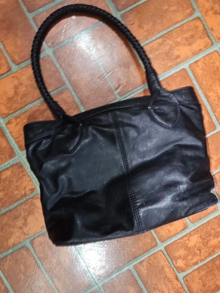 Guess Black Leather Purse & Wallet image indicator(2)