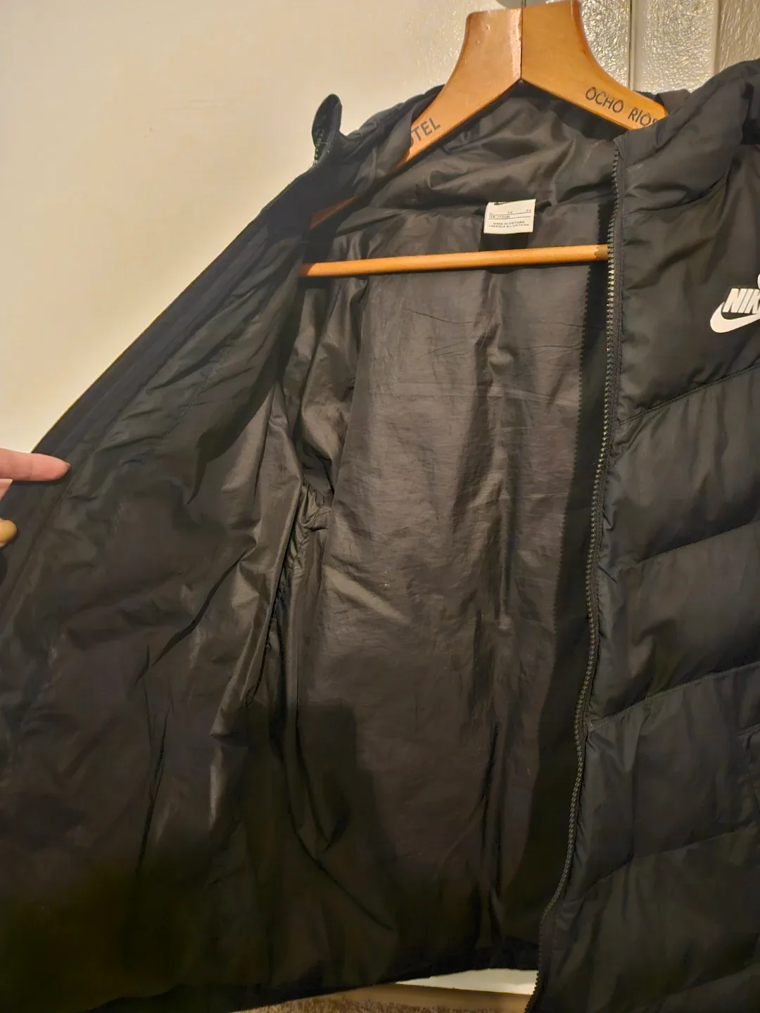 Nike Black Puffer Jacket - Size XL image indicator(2)