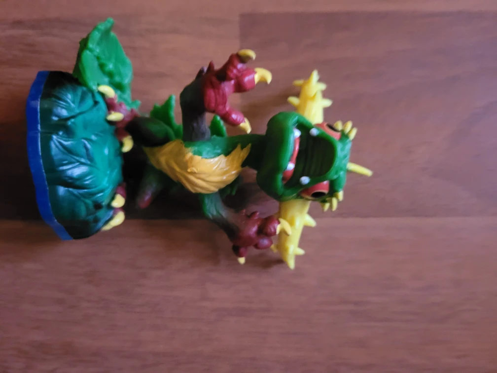 Skylanders Figures Lot (6)  Bundle 8 - photo 4