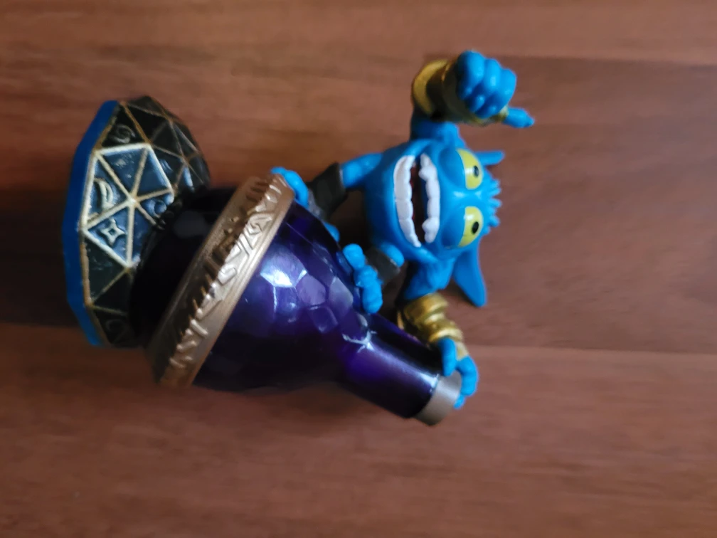 Skylanders Figures Lot (6)  Bundle 8 - photo 5
