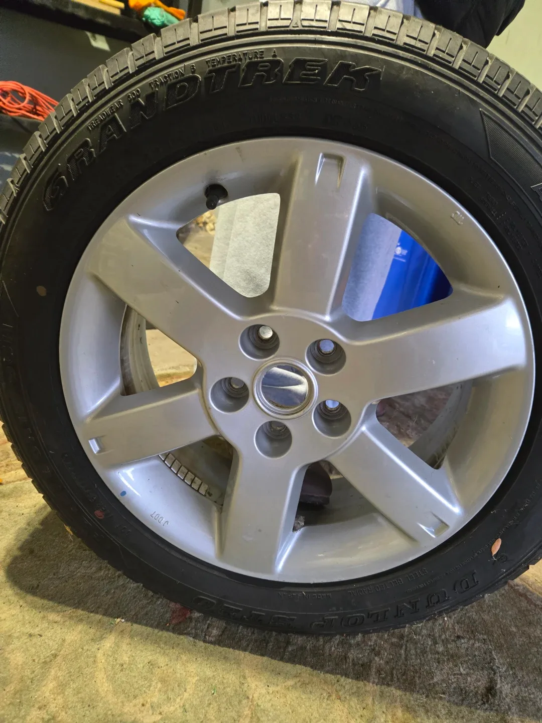 Dunlop Grandtrek ST20 Tire - 225/60R17 image indicator(5)