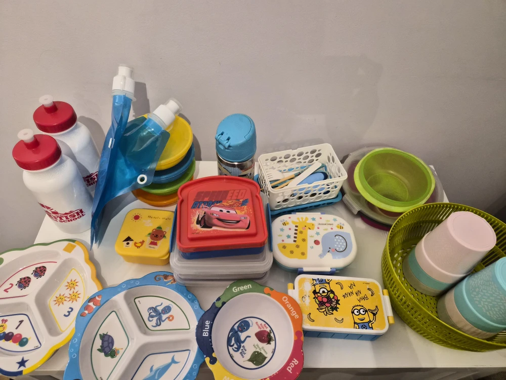 Kids' Plates, Bowls, Containers and water bottles Bundle