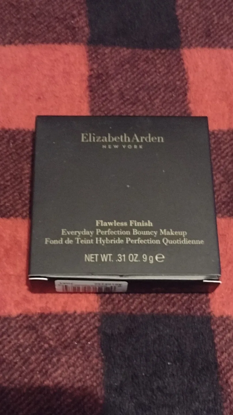 Makeup Lot: Elizabeth Arden, Revlon, Maybelline, NYX image indicator(5)