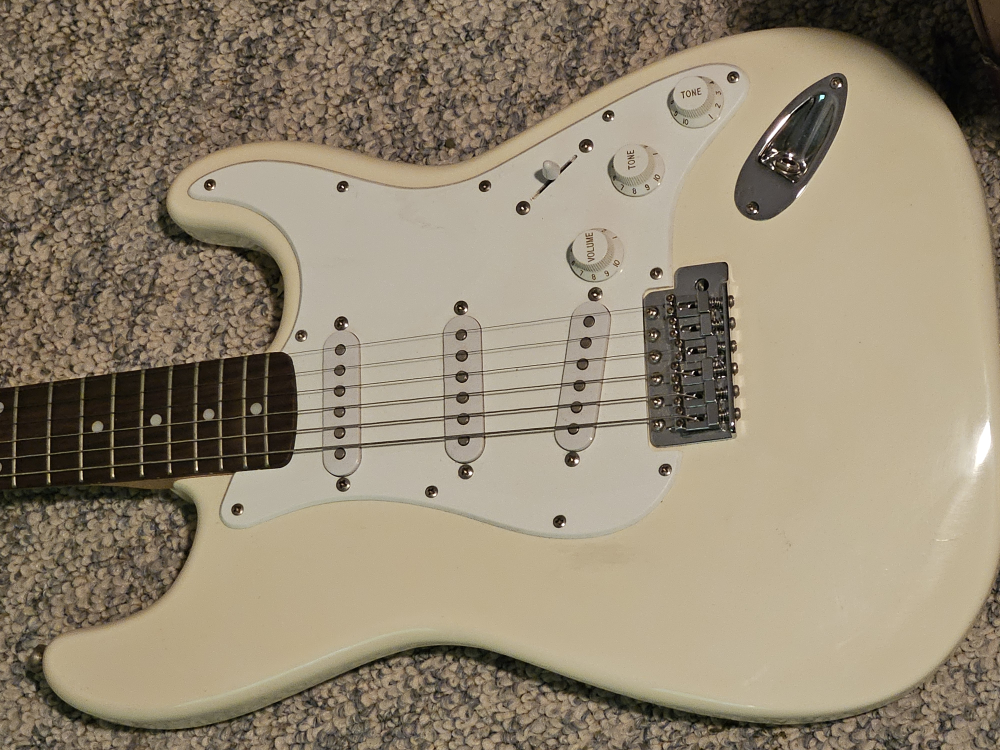 Fender Squire Strat Electric Guitar - Cream - photo 2