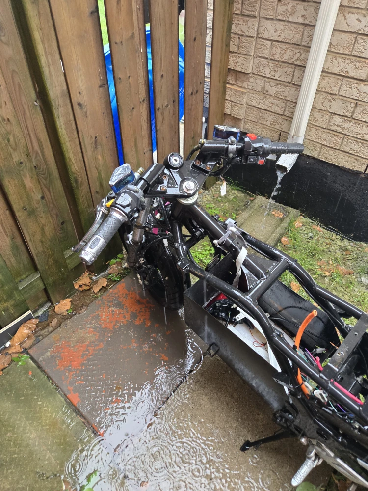 Electric emo ebike for parts or repair