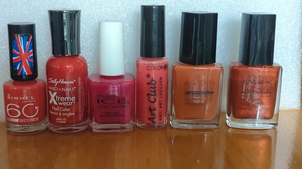 Assorted Nail Polish Lot image indicator(3)