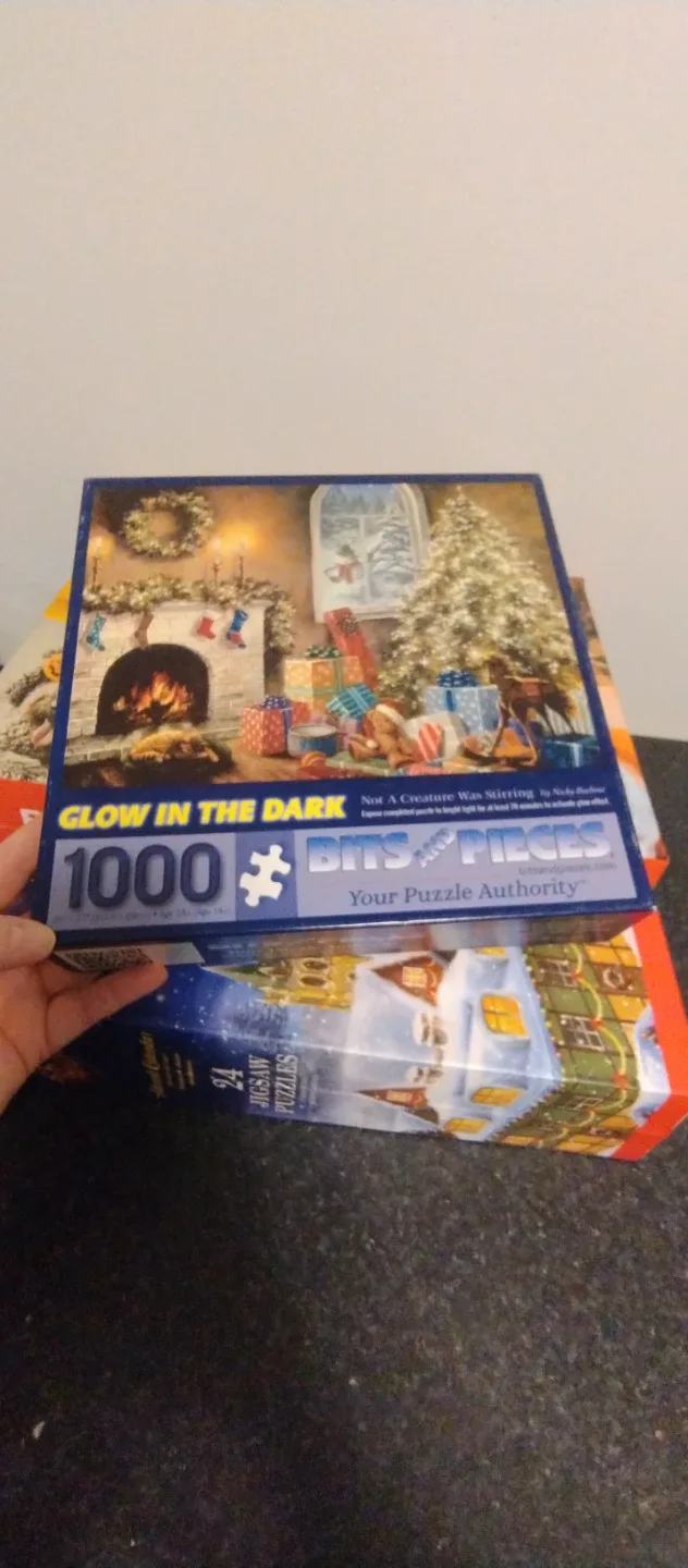 Christmas and Halloween puzzles image indicator(2)