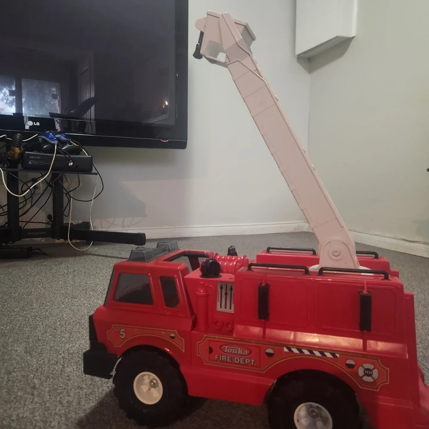 Bruder Tele-Crane Toy Truck image indicator(7)