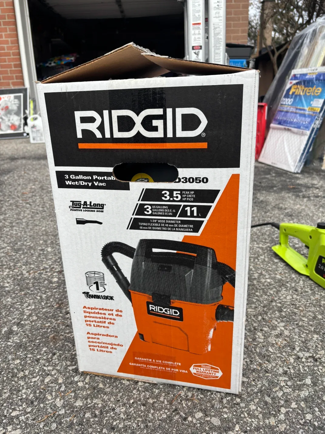 Ridgid 3 Gallon Portable Wet/Dry Vac - WD3050