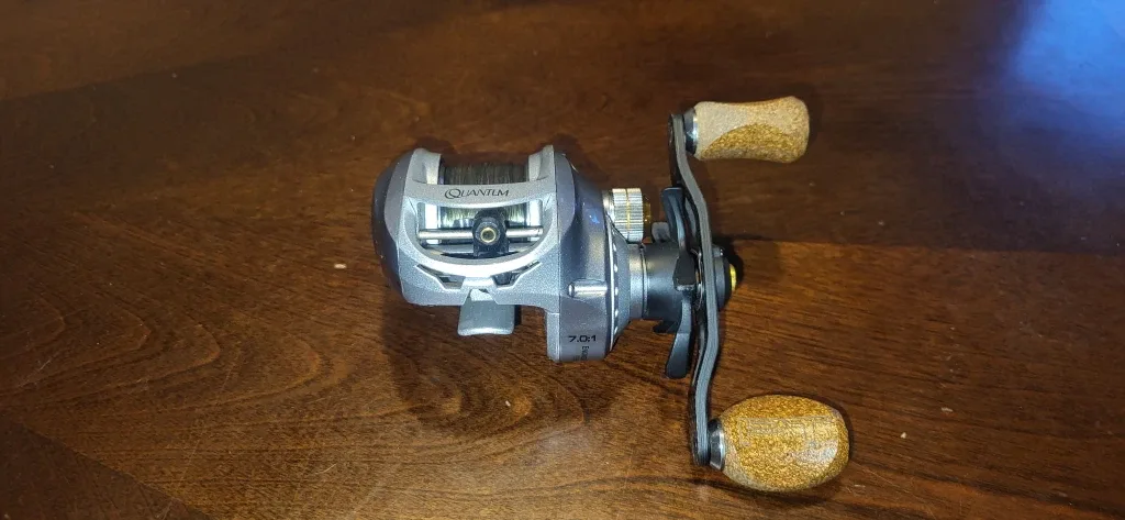 Quantum Vapor 101 Baitcast Reel (Left Hand Retrieve) image indicator(6)