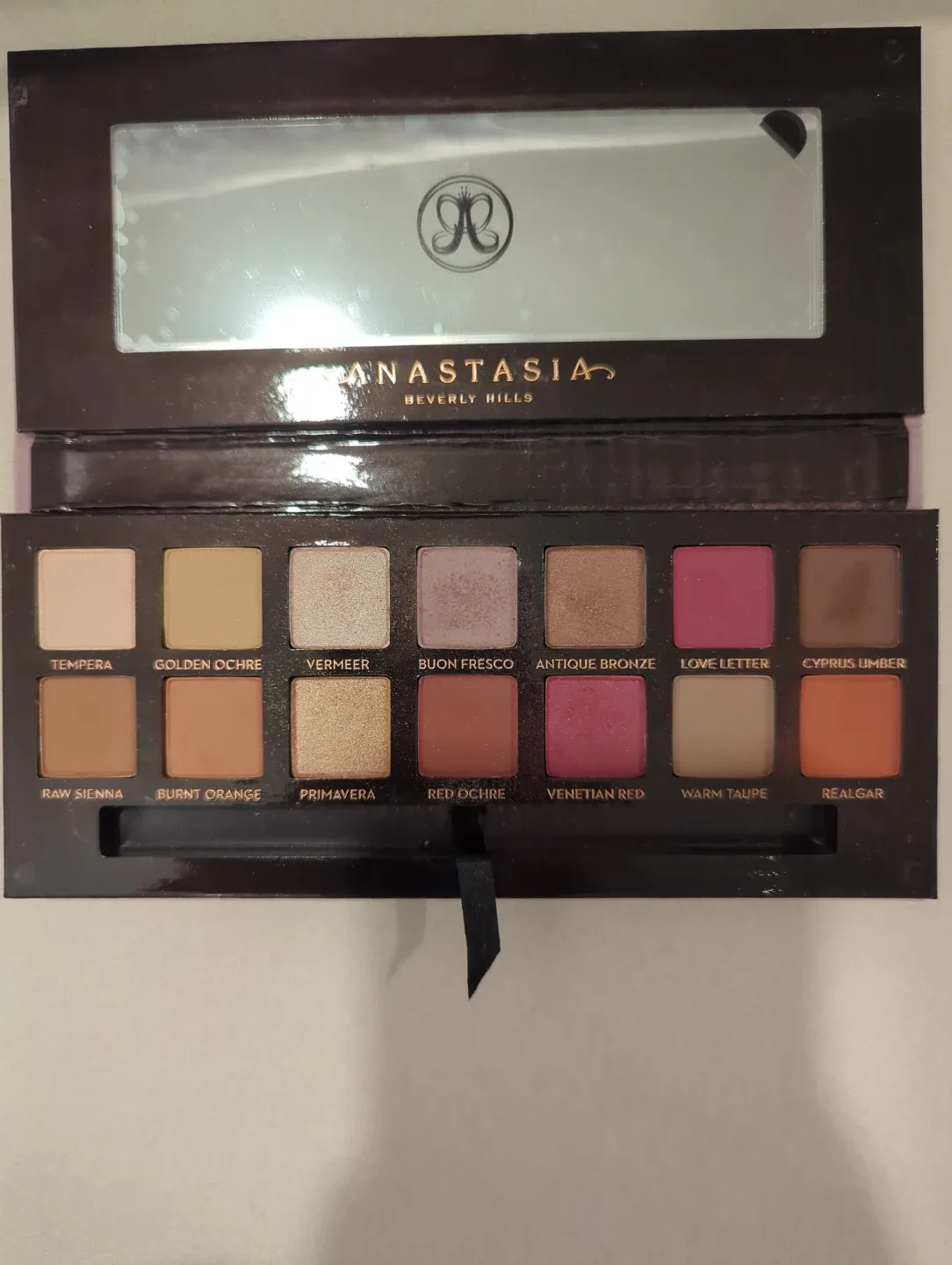 Anastasia Beverly Hills Modern Renaissance Palette image indicator(2)