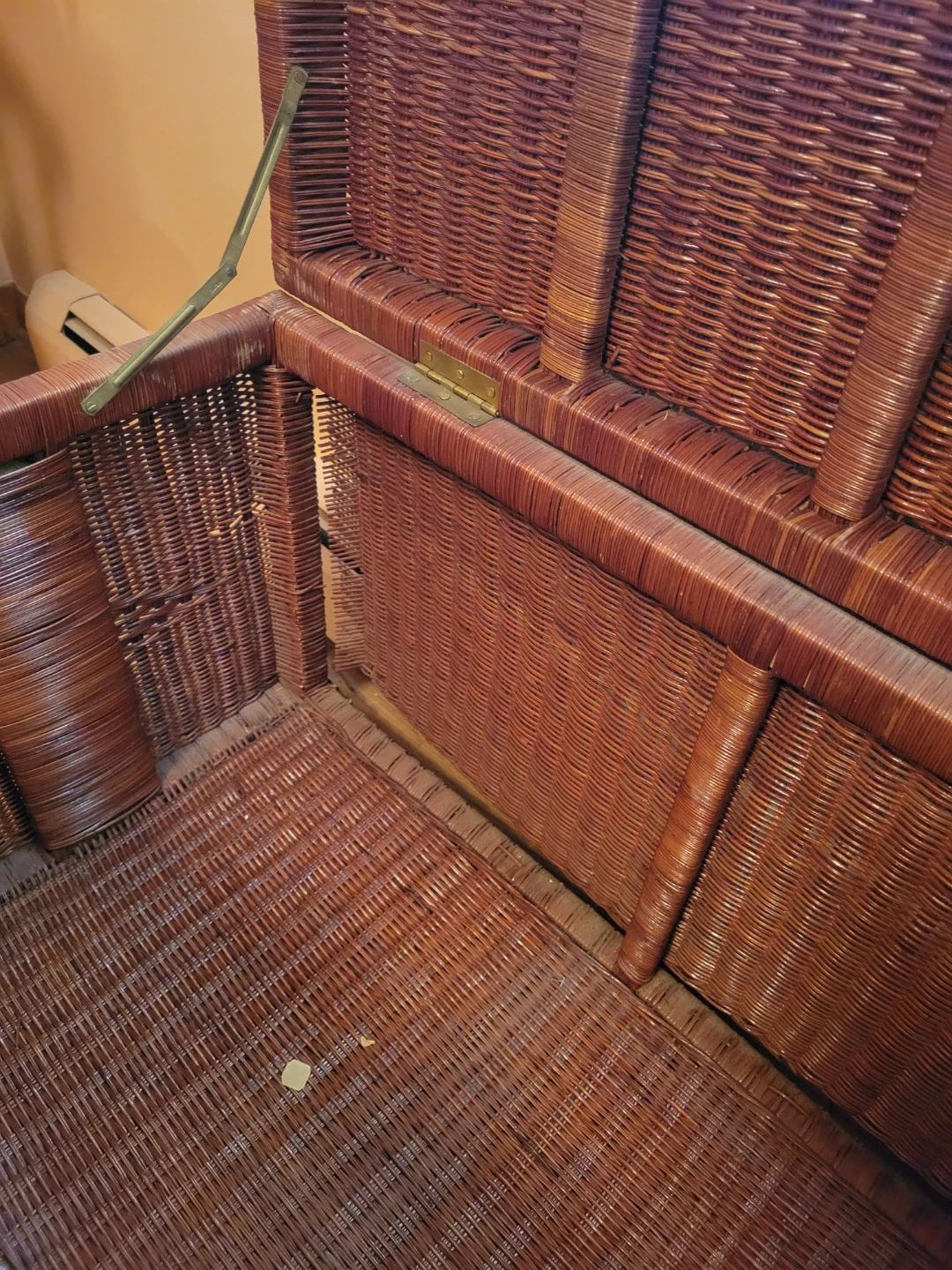 Wicker Storage Trunk - photo 3