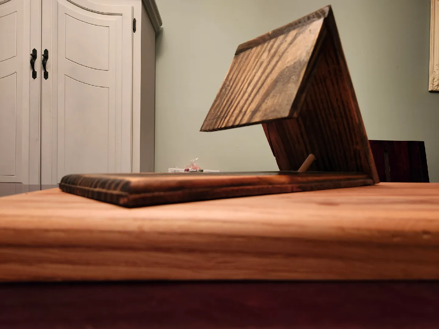 Wooden Book Stand image indicator(4)