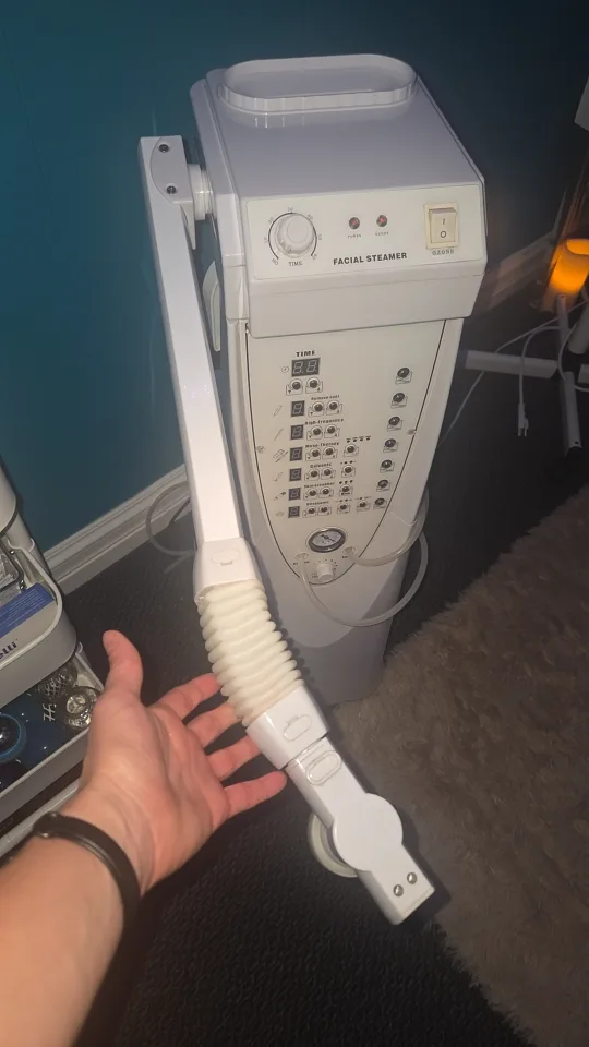 Facial Steamer Multi-Function Beauty Machine image indicator(7)