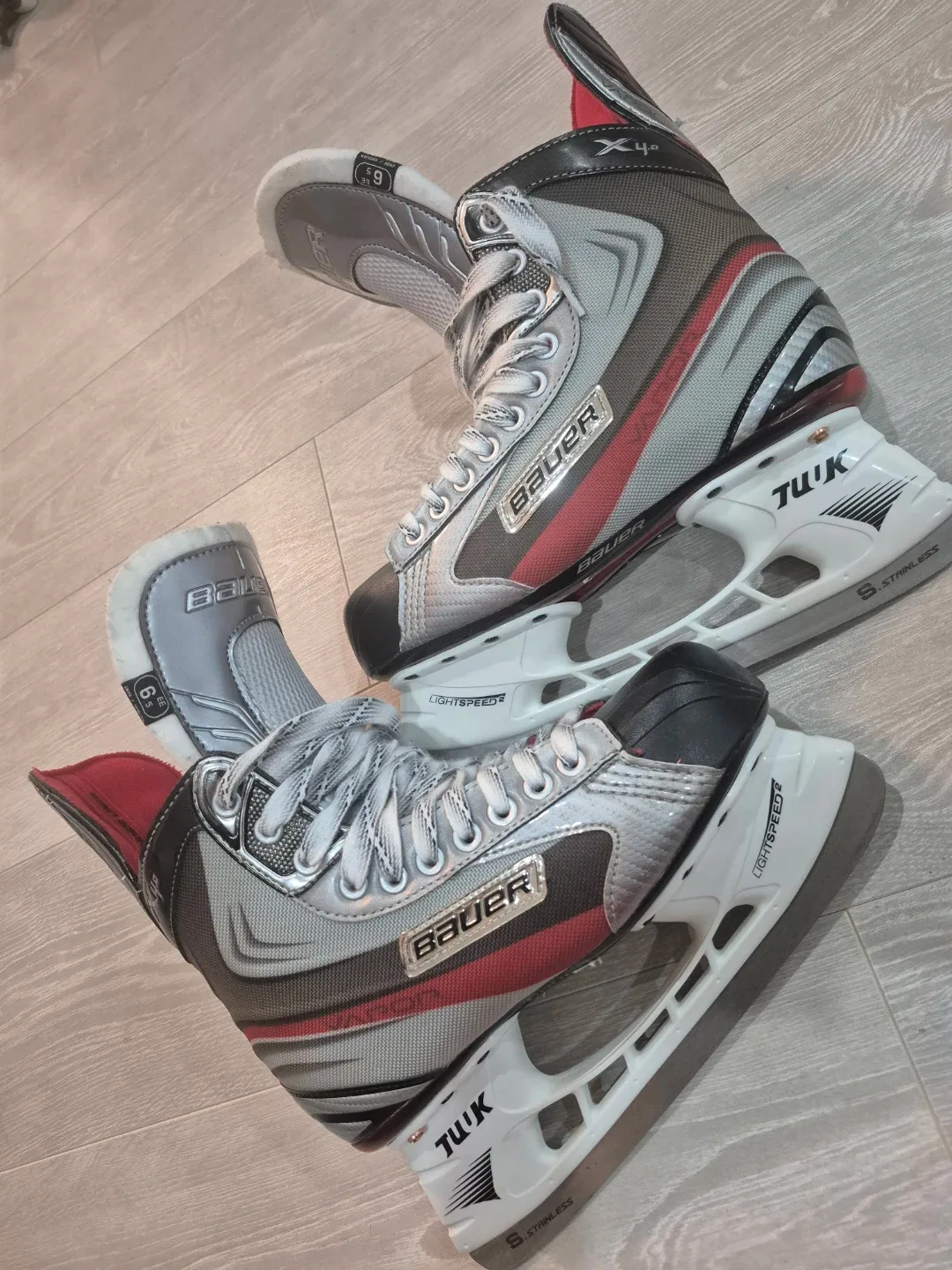 Bauer X4 Youth Hockey Skates - Size 6.5 image indicator(2)