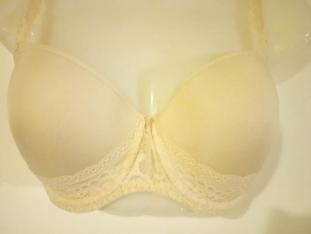 Never Worn Prima Donna Twist T-Shirt Bra - 30F image indicator(3)