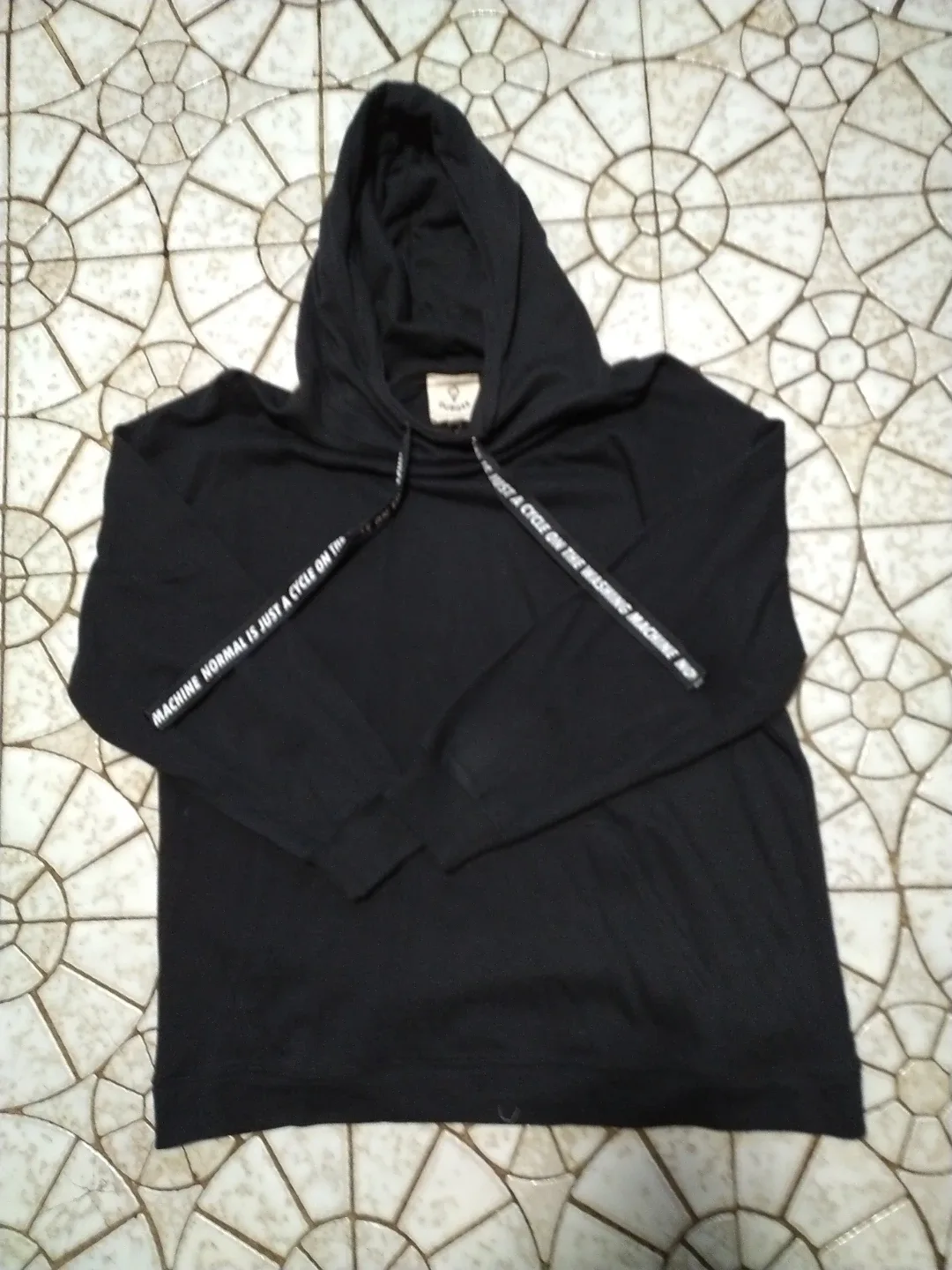 Dubgee by Whoopi Black Hoodie - Size L