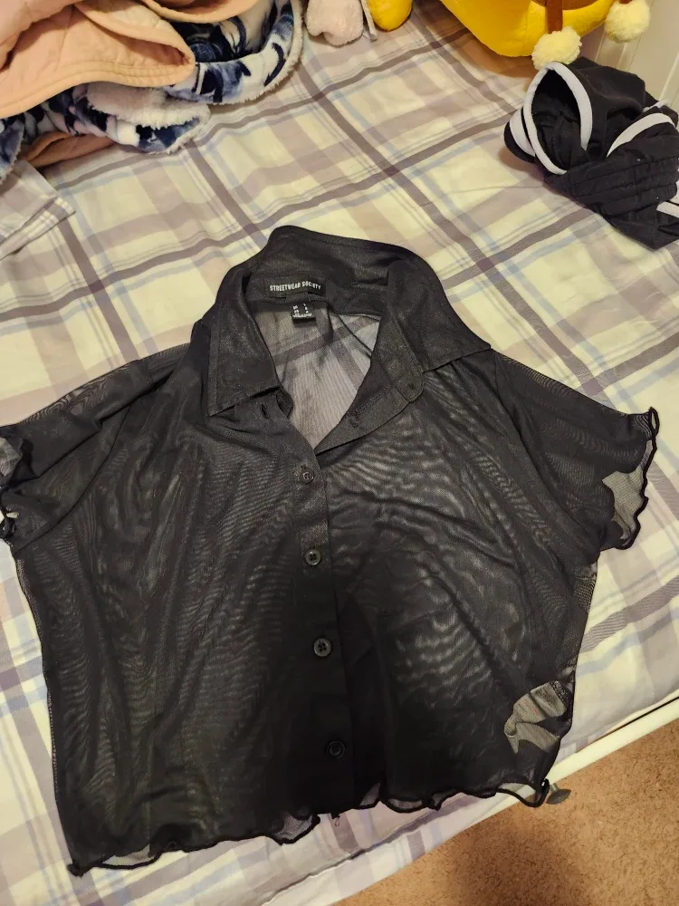 CLOSET CLEAR OUT - SHIRTS, PANTS, SHORTS AND MORE! image indicator(5)