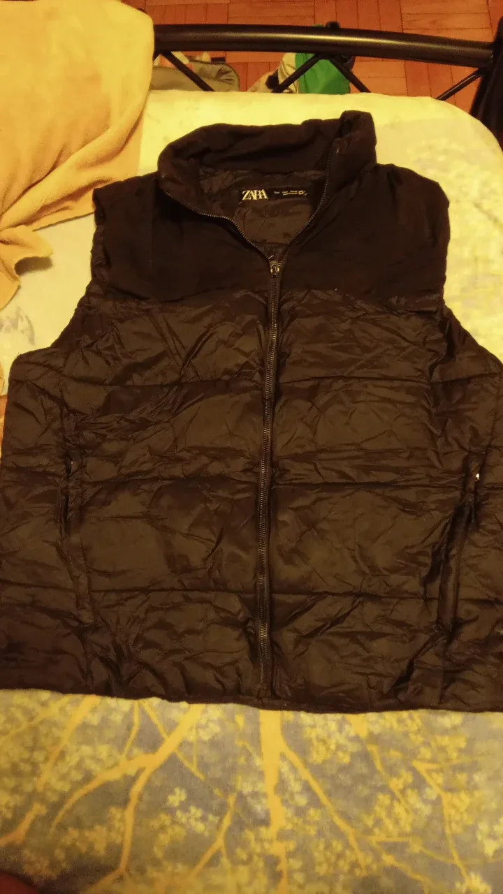 zara mens back quilted vest image indicator(2)