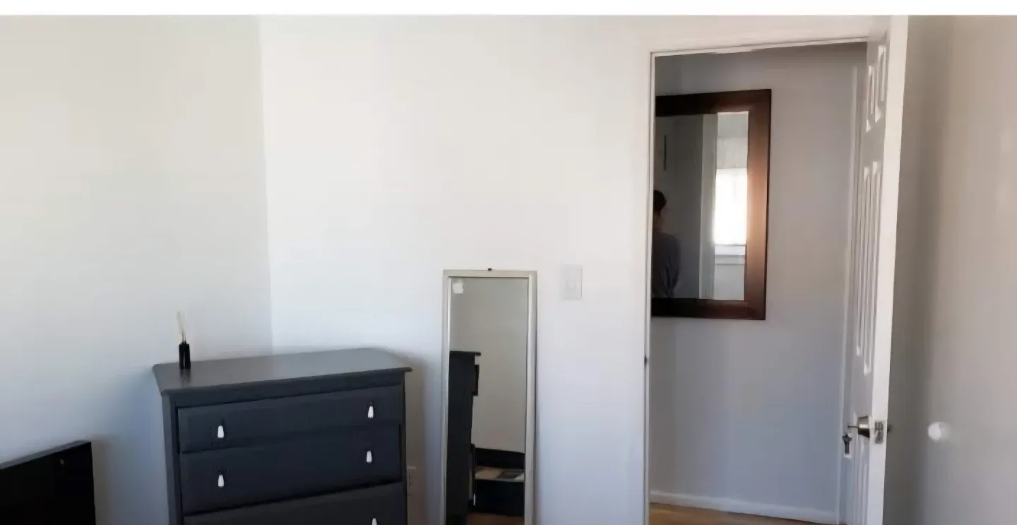 Room for rent image indicator(4)