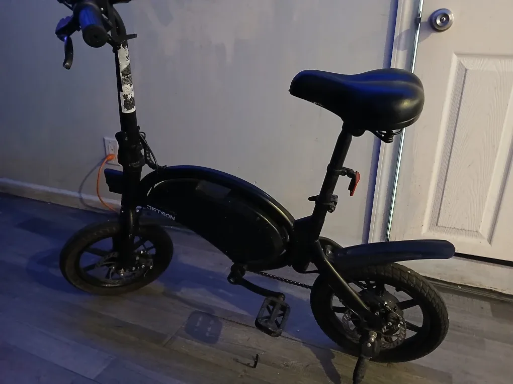 Jetson Bolt Folding E-Bike - Black image indicator(2)