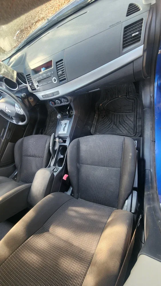 2011 Mitsubishi Lancer image indicator(10)