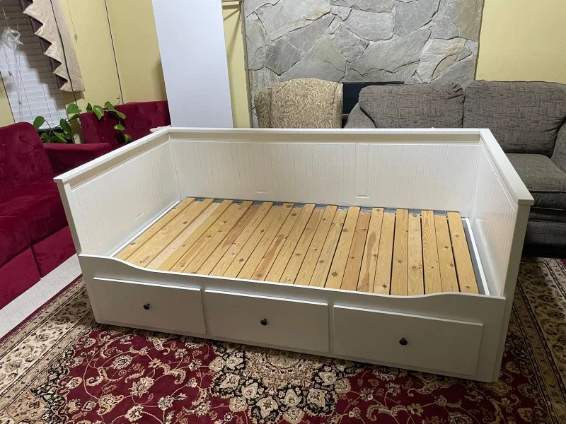 Hemnes White Daybed with Storage Drawers