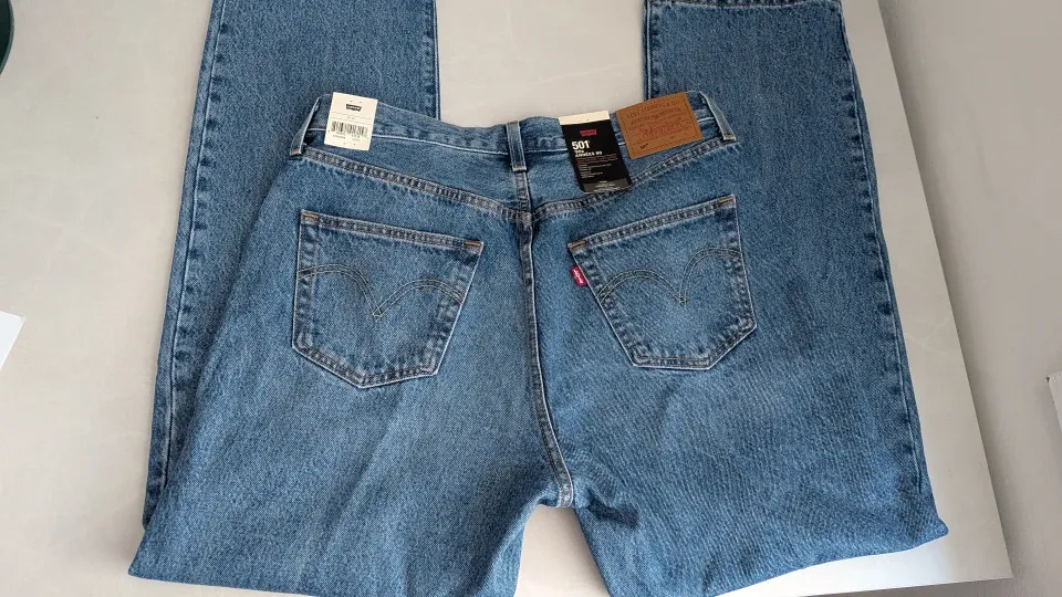 Brand new Levi's 501 90's Jeans, Size 30 image indicator(2)