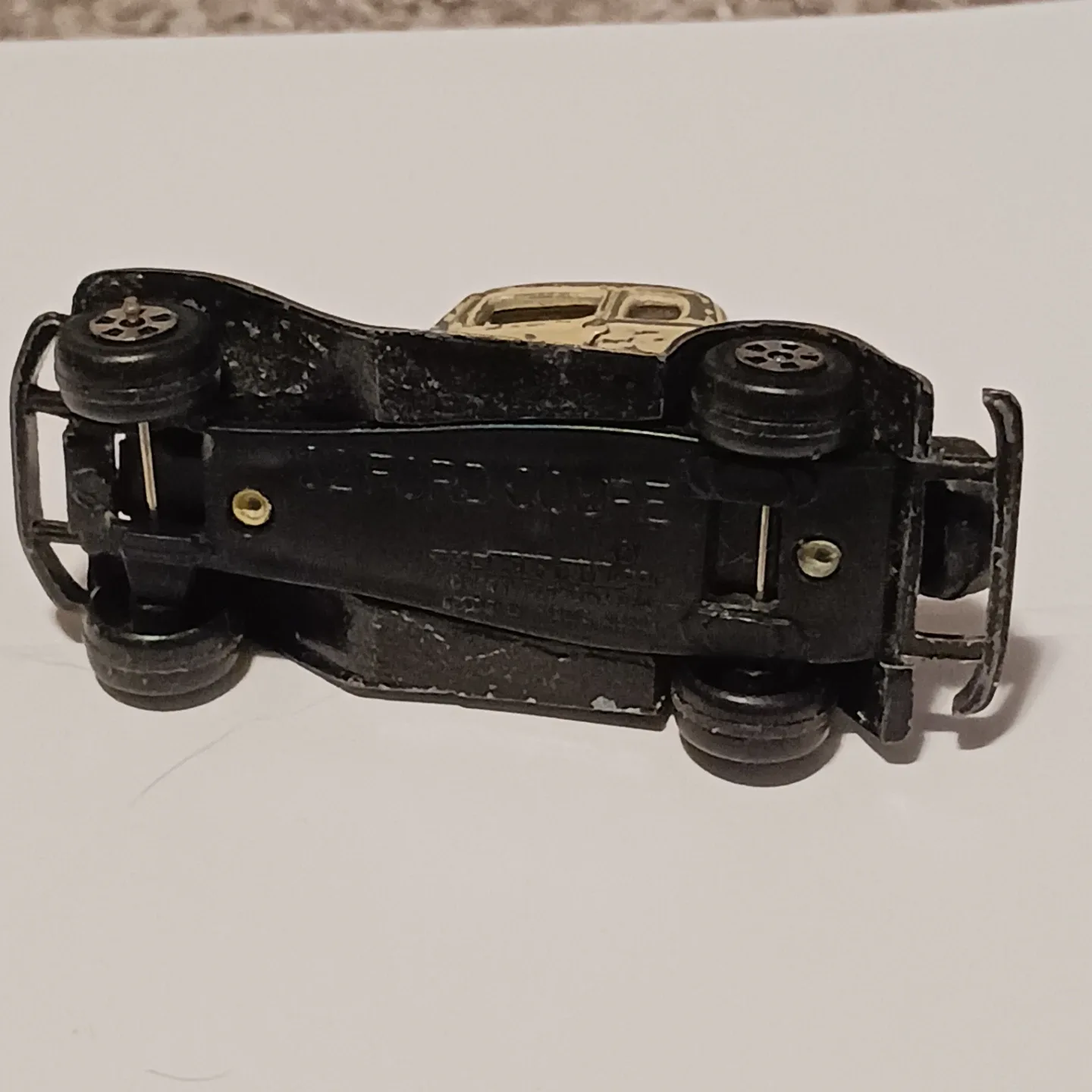 Vintage Lesney Matchbox Ford Coupe Toy Car image indicator(4)