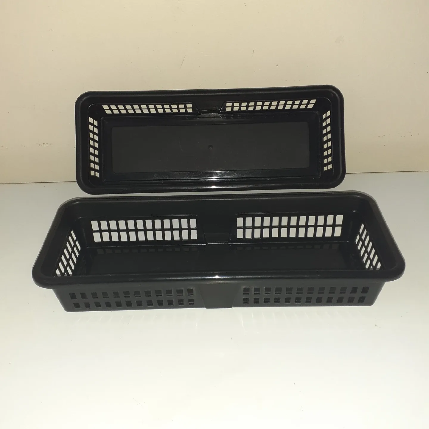 Plastic Storage Baskets image indicator(2)