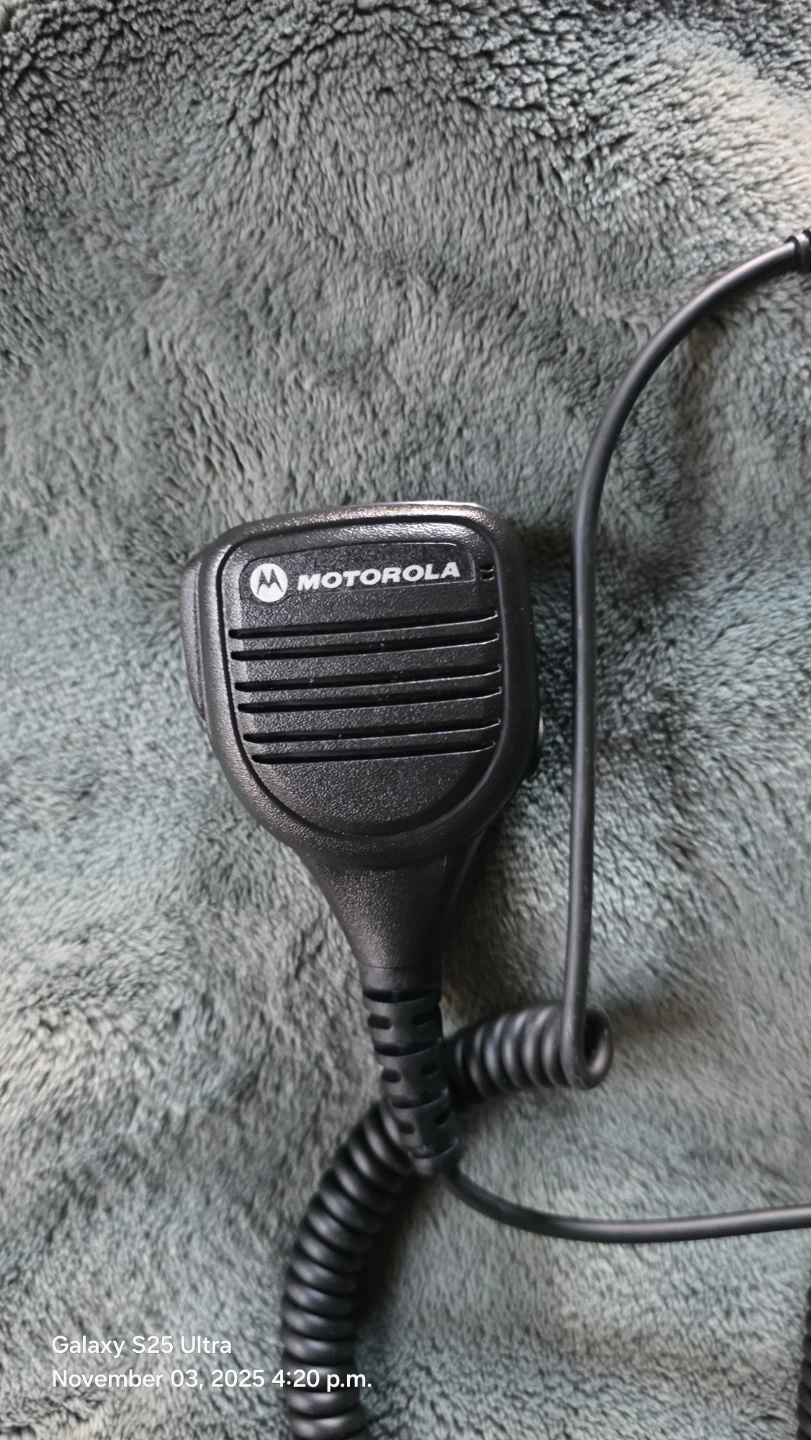 Motorola Original OEM PMMN4013A Remote Speaker Microphone - photo 2
