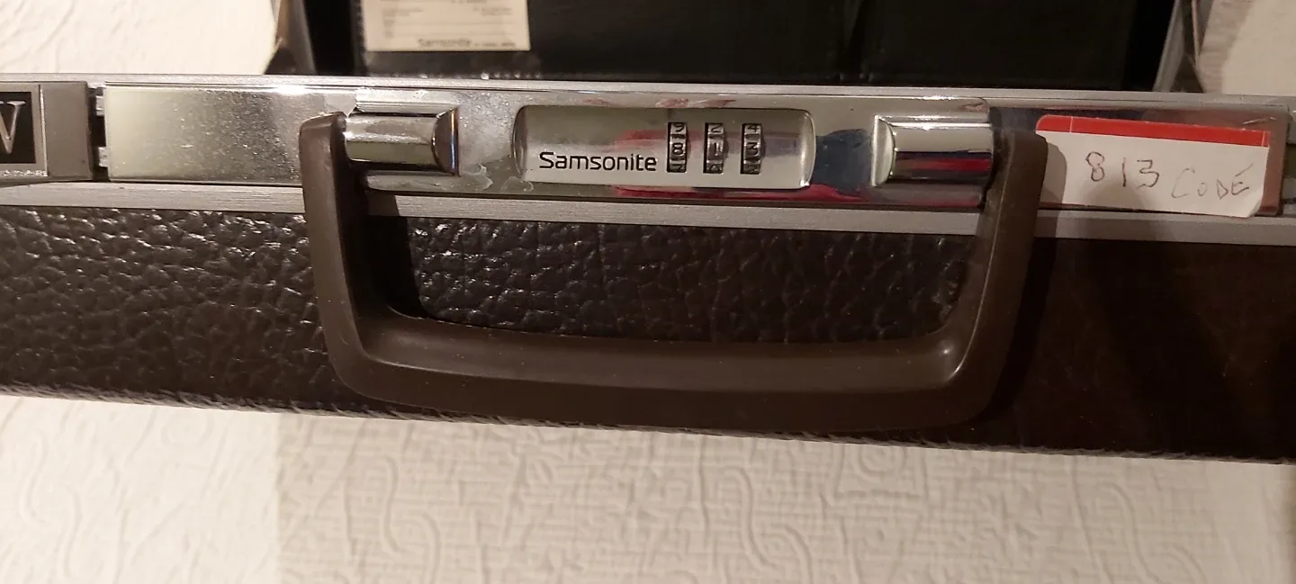 Samsonite Brown Hard Shell Briefcase image indicator(2)